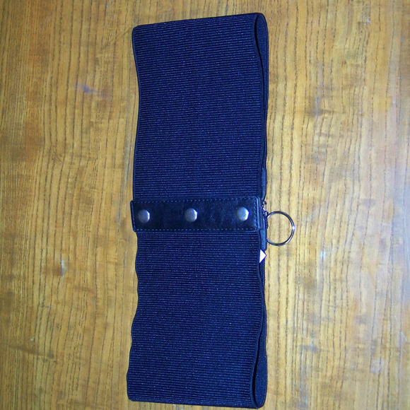 Wide Black Stretch Belt - Picture 1 of 3